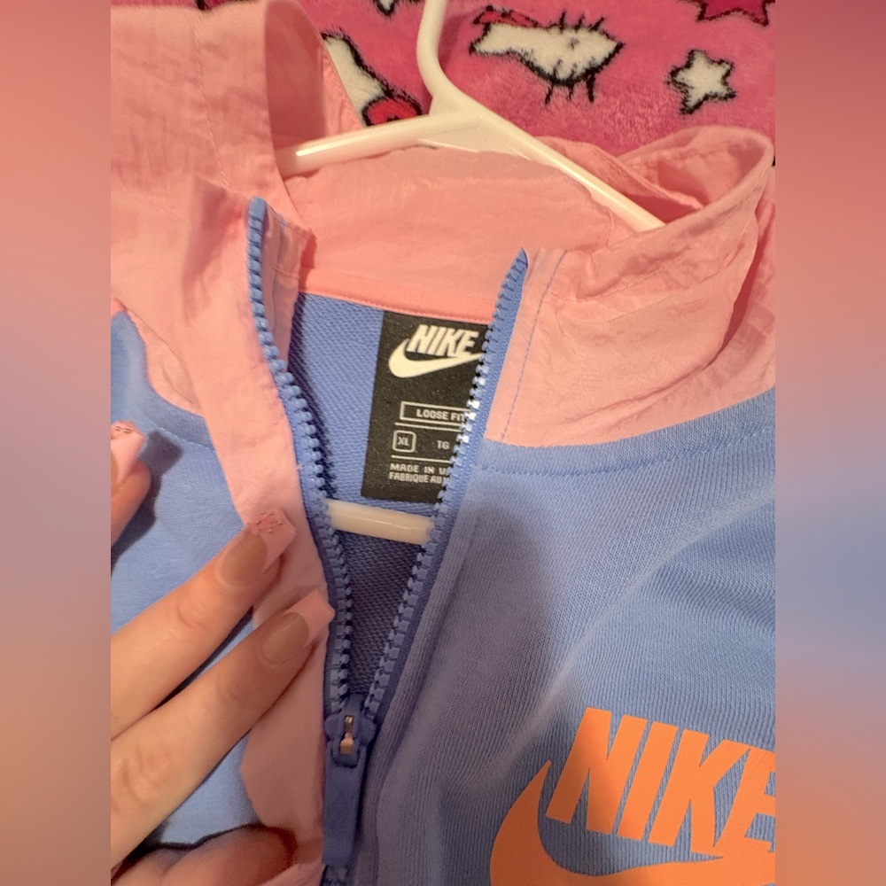 Nike pink women’s zip up/windbreaker